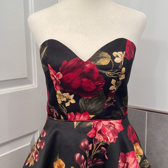 Blondie Nites by Stacy Sklar Black Floral Mini Dress - Picture 3 of 10